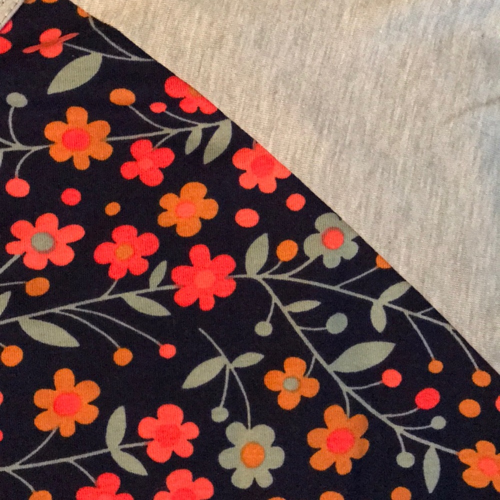 Lularoe Randy - Picture 2 of 2